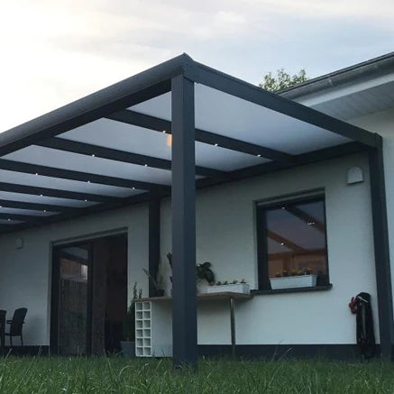 Terrassenüberdachung mit Montage